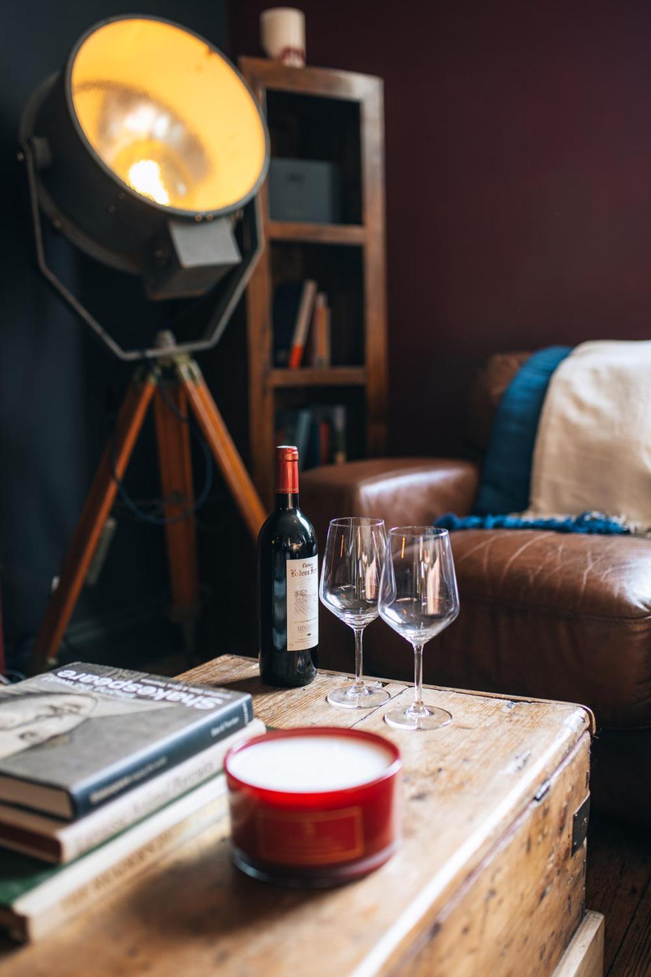 The Bolt Hole - Stratford Upon Avon - Central - Free Offstreet Parking - 2 Bed Luxury Apartment Kültér fotó